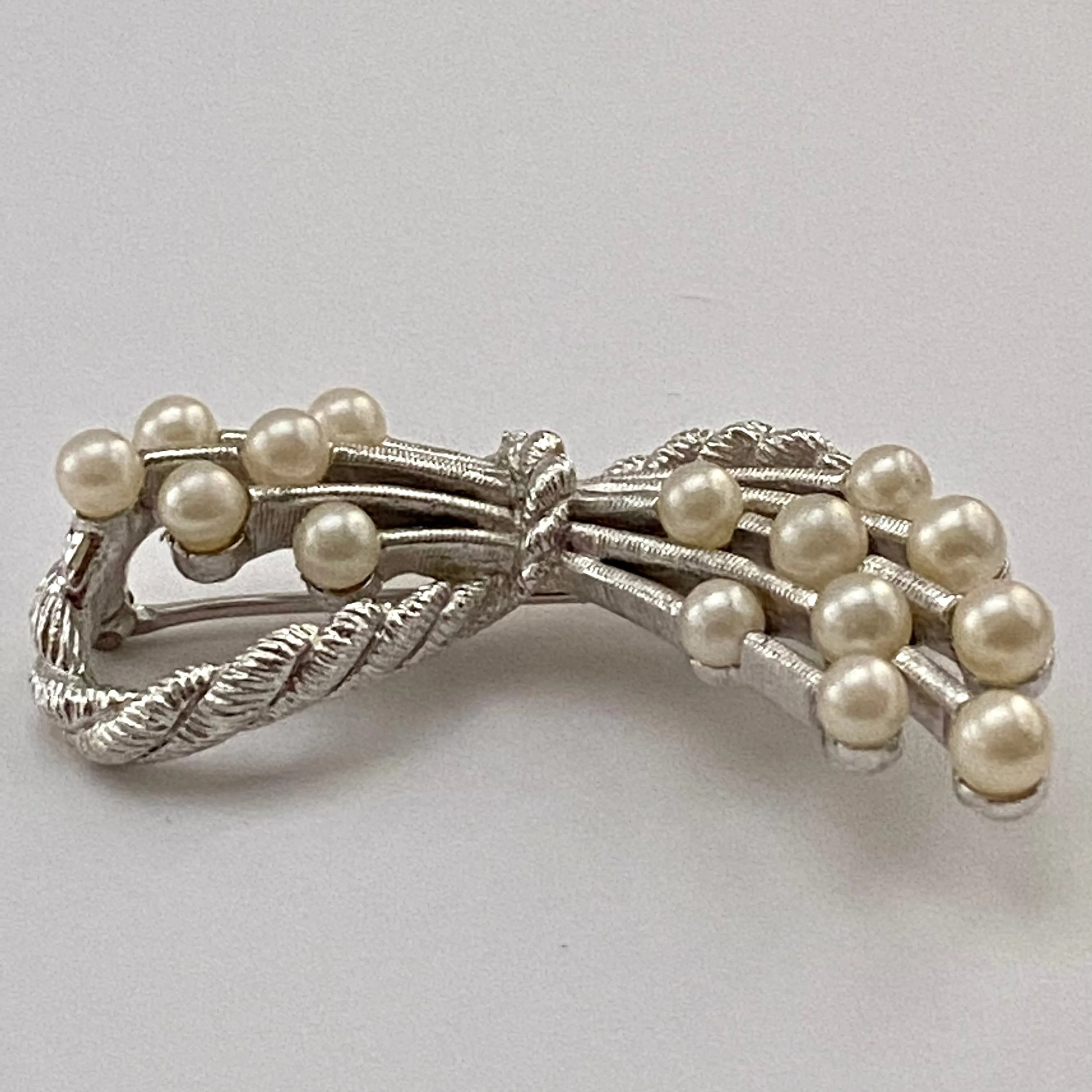 1960s Trifari Faux Pearl Brooch