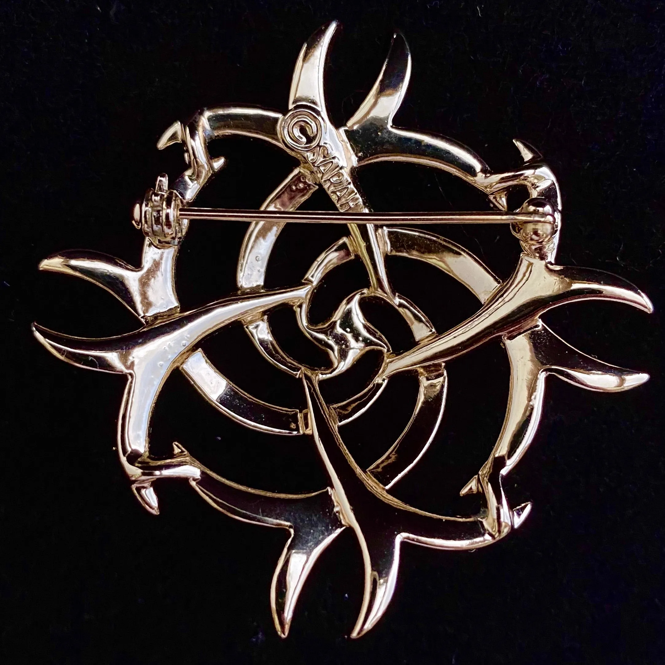 1974 Sarah Coventry Flirtations Brooch