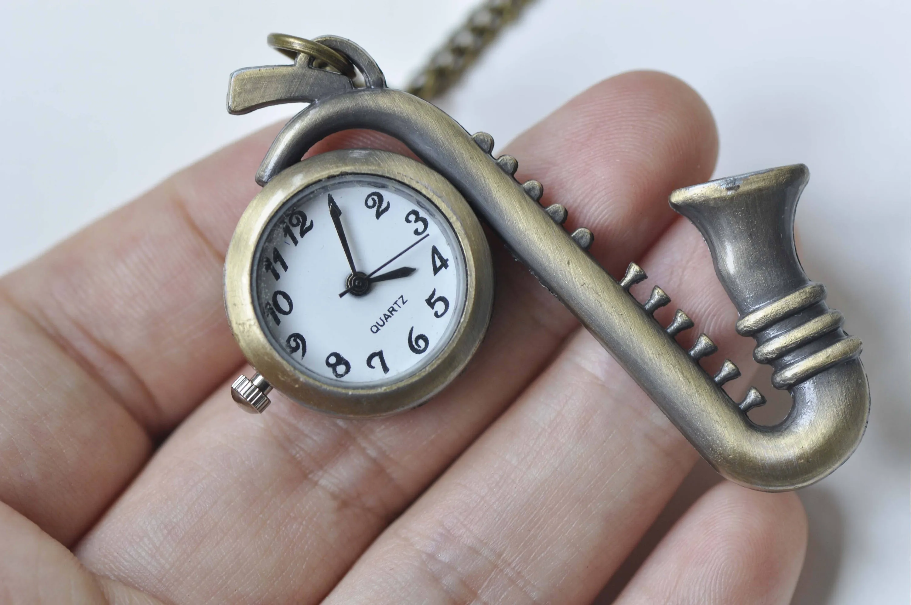 Antique Bronze Saxophone Pocket Watch Necklace Set of 1 A2697