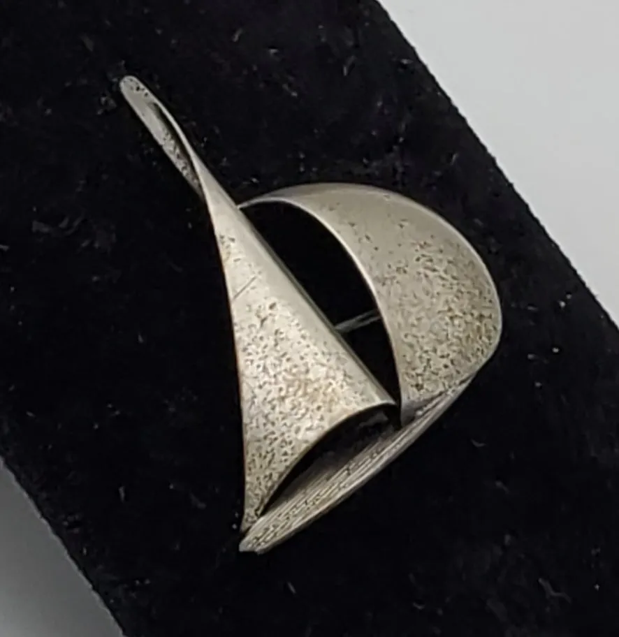 Beau - Vintage Sailboat Sterling Silver Brooch