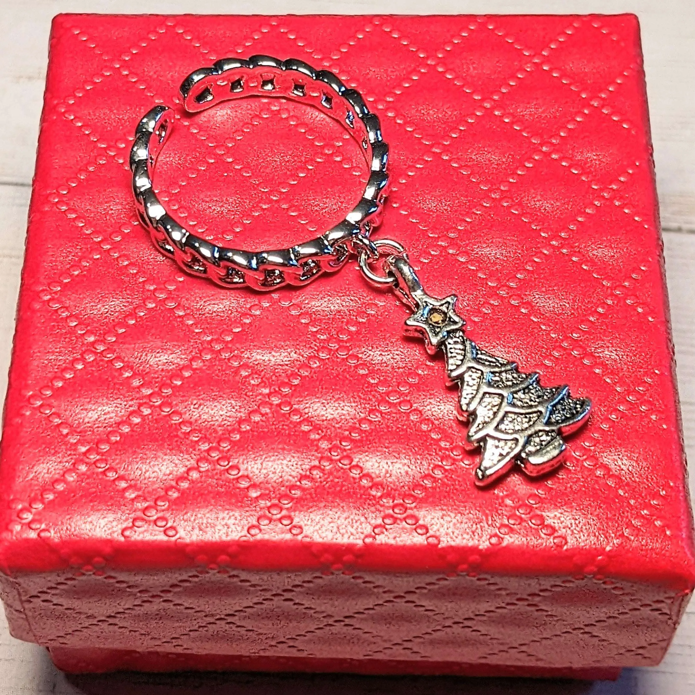 Christmas Chainlink Charm Ring