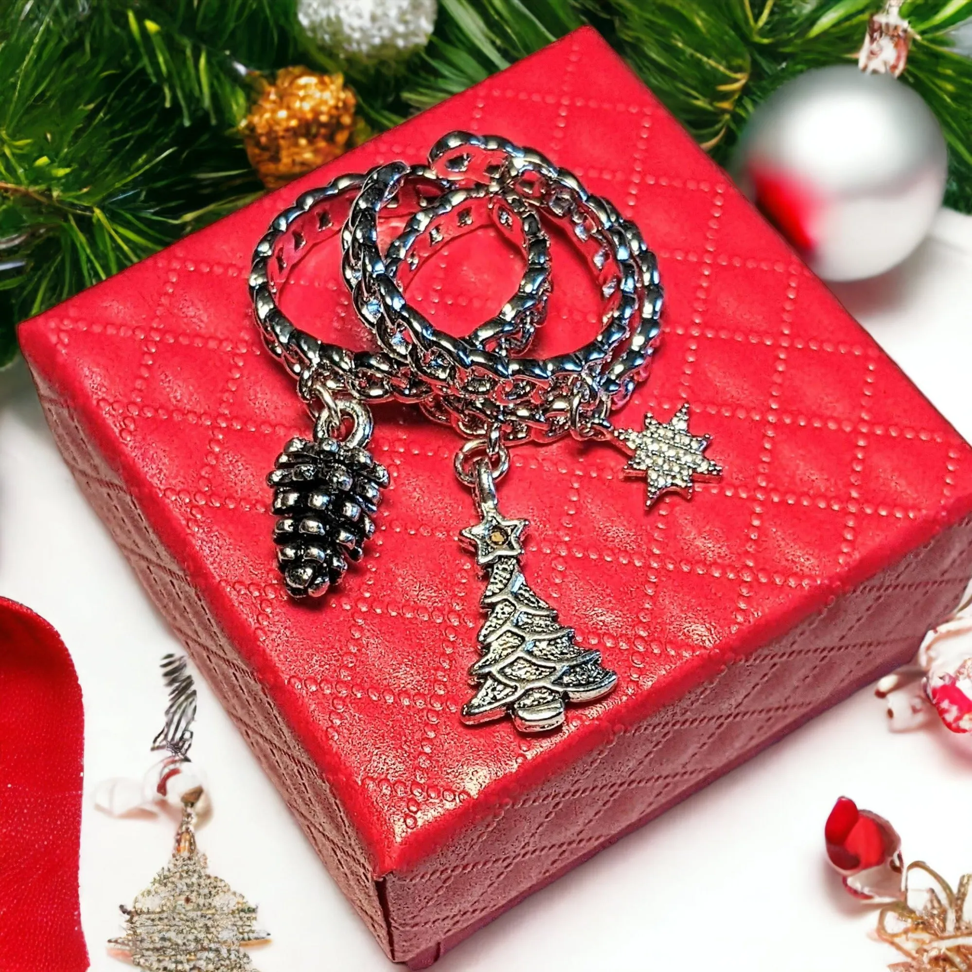 Christmas Chainlink Charm Ring