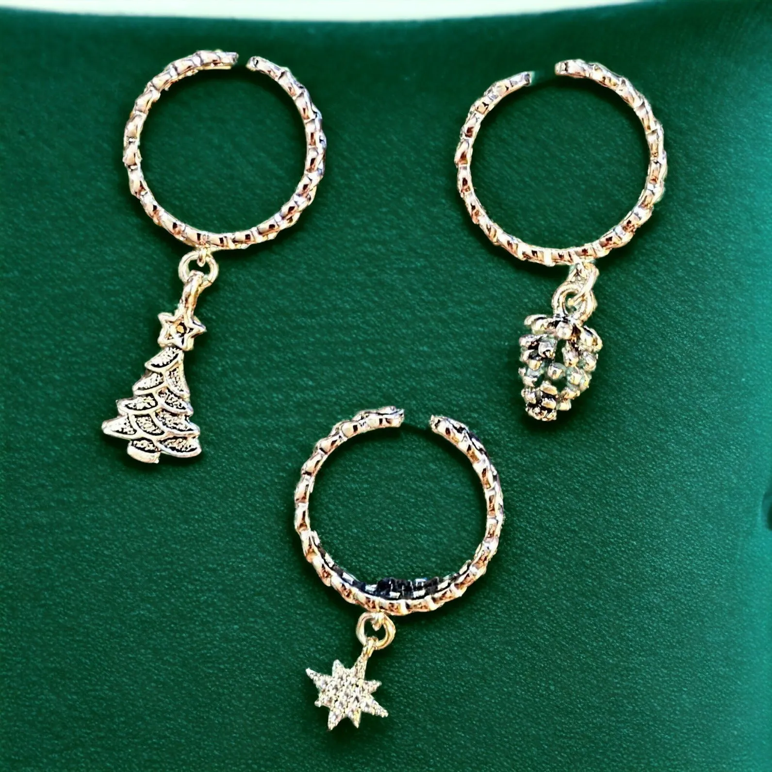 Christmas Chainlink Charm Ring