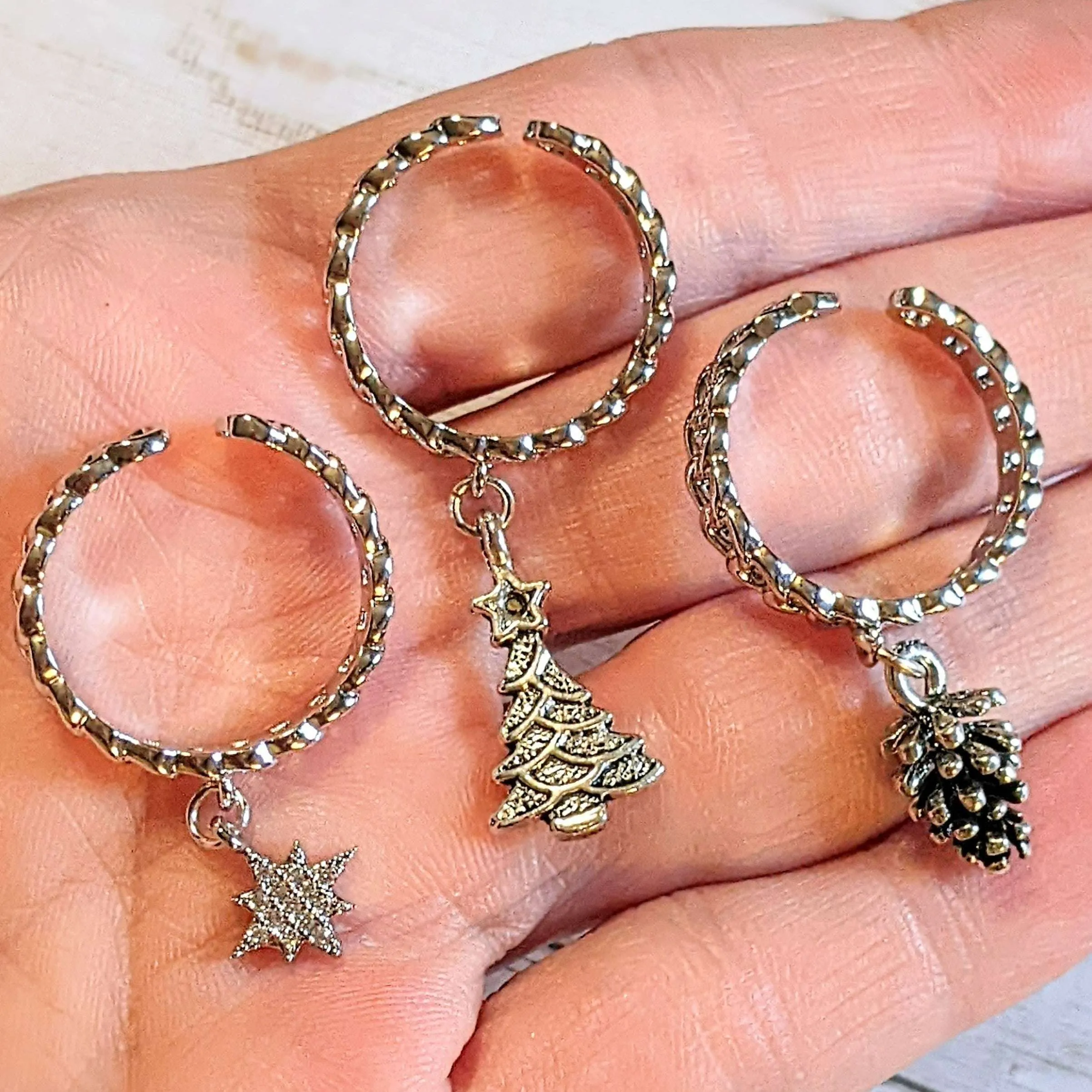 Christmas Chainlink Charm Ring