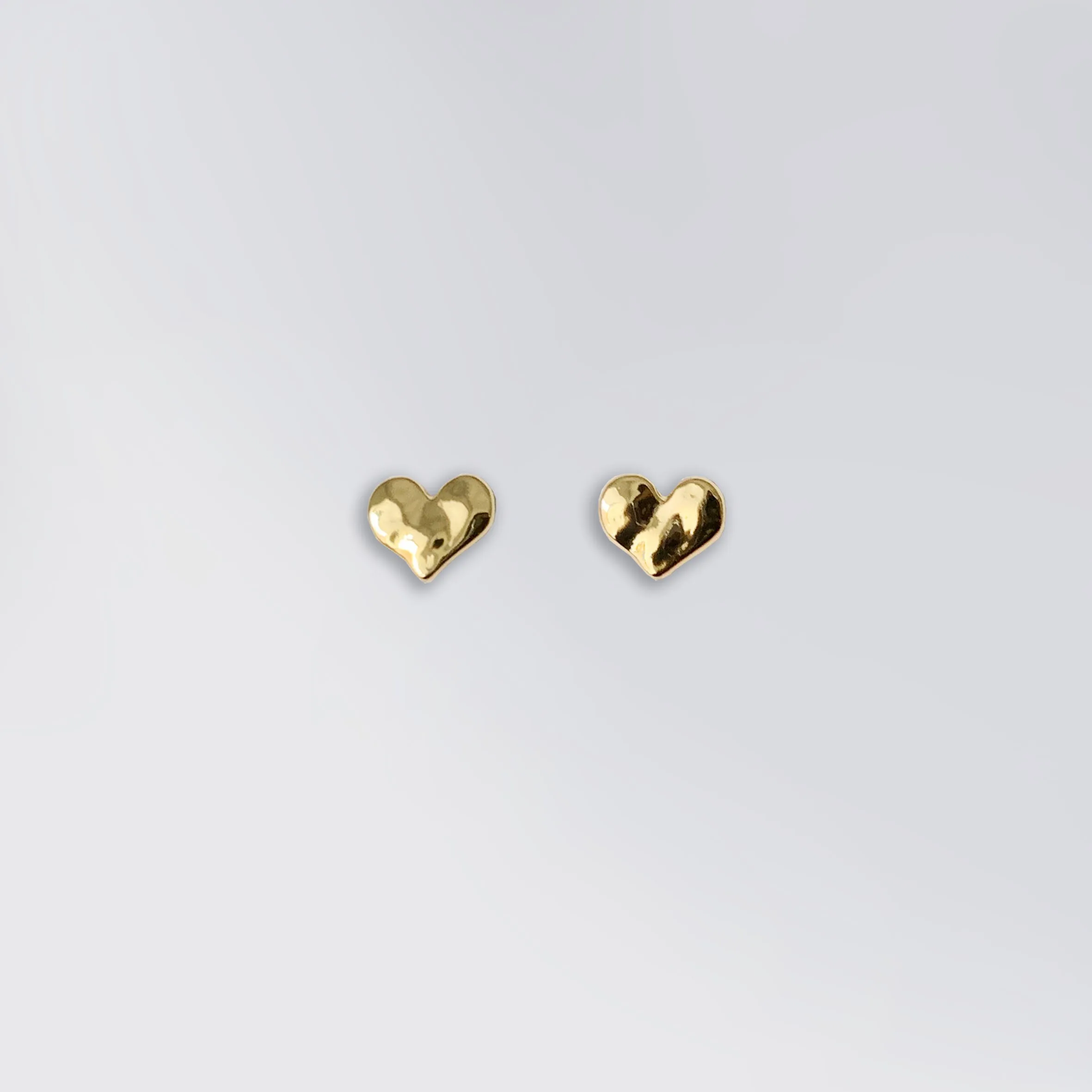 HAMMERED EFFECT HEART EARRING STUD