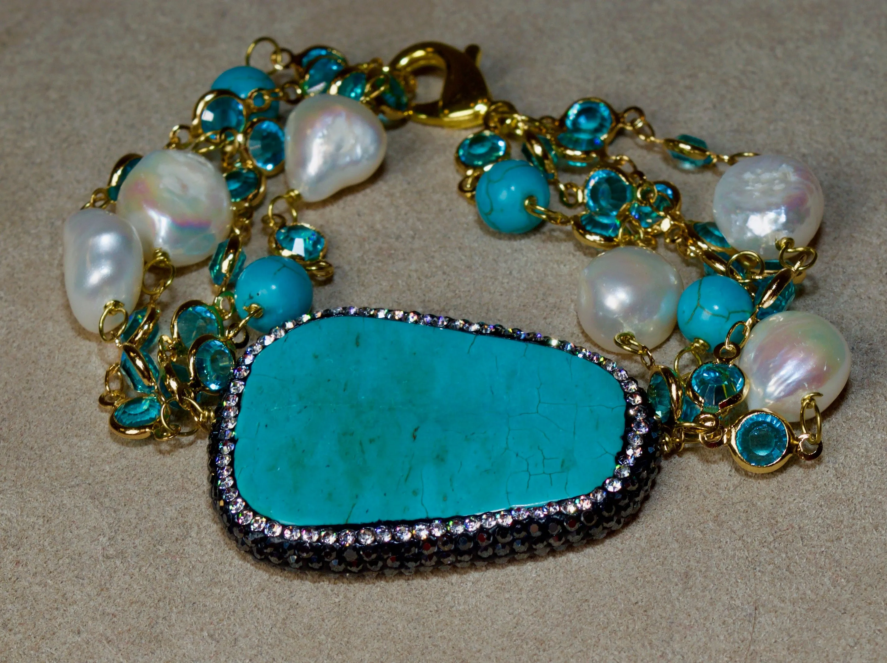 Howlite Turquoise, Baroque Pearl   Hematite Crystal Bracelet