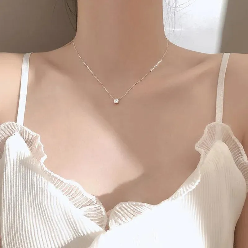 Luxurious Silver Choker with CZ Pendant: Elegant Women's Jewelry