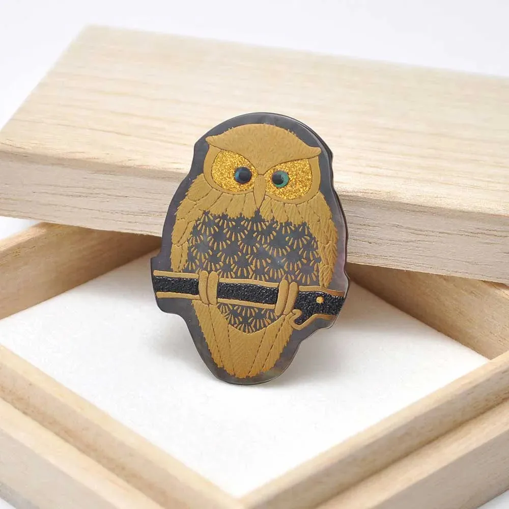 Maki-e Urushi Lacquer Brooch - Black Lip Oyster Pearl Shell / Owl -, Traditional Japanese Urushi Lacquer Jewelry