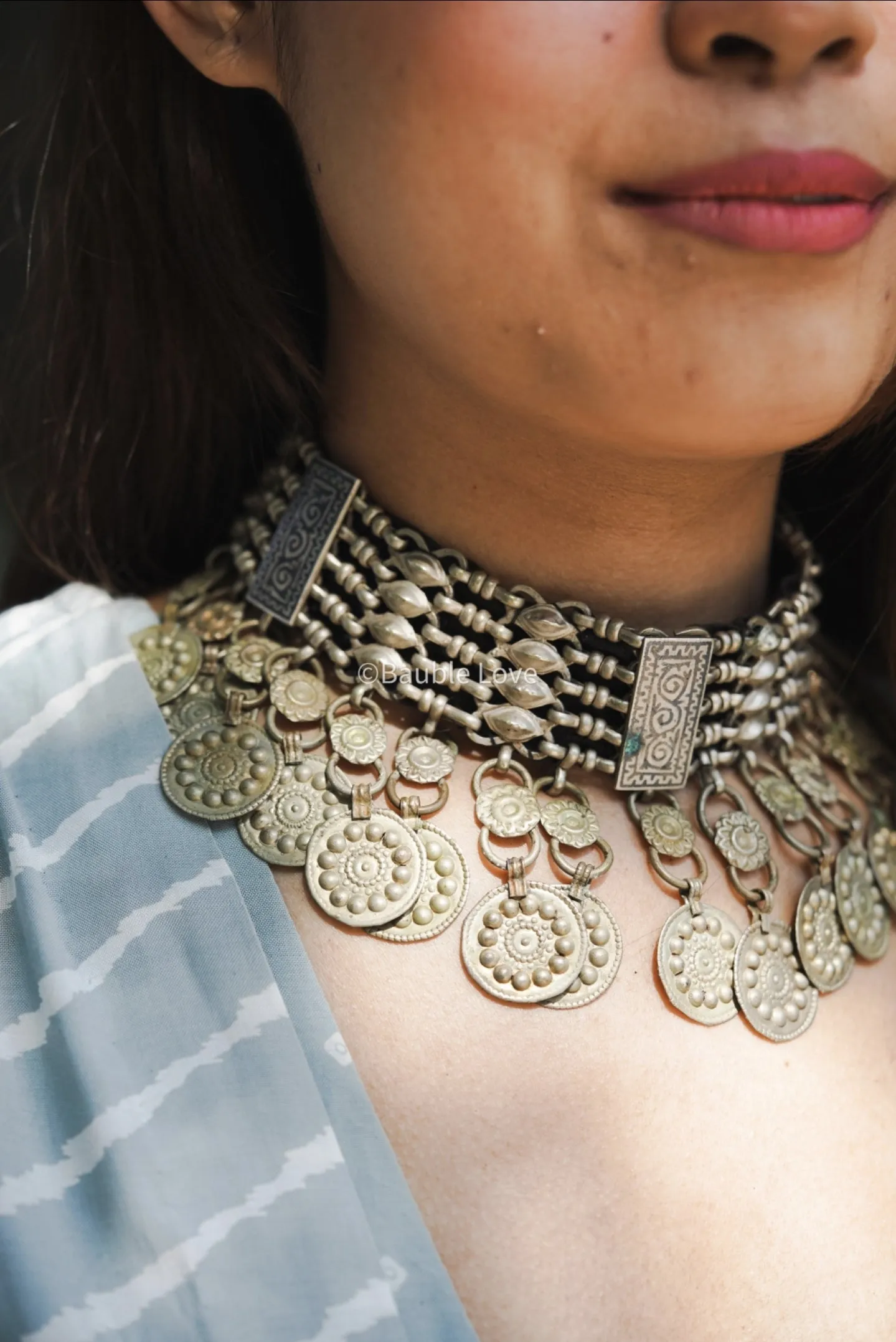 Melange Afghan Choker