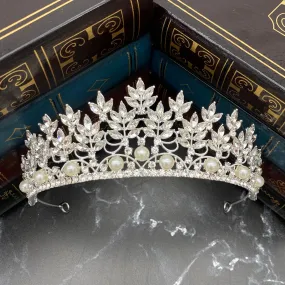 Sandy’s Tiara in Silver