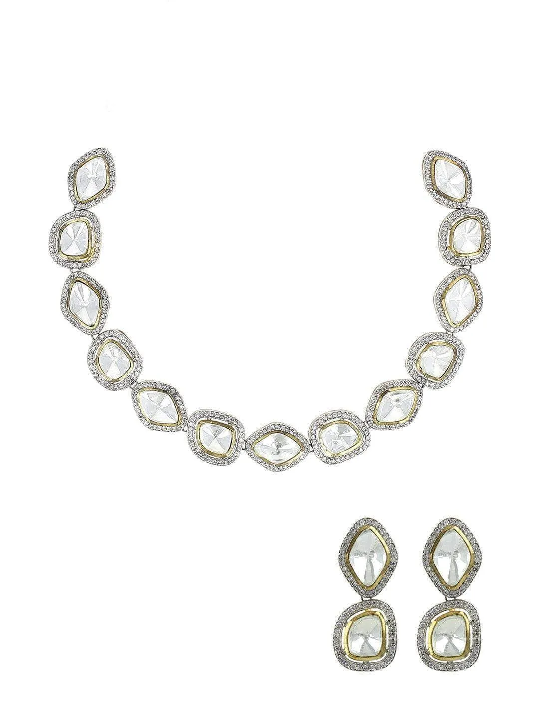 Shehnaaz Gill In Round Shape Kundan Choker Necklace