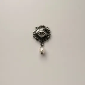 Sirius pearl earring