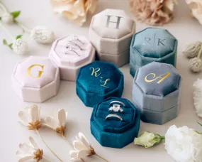 Triple Slot Velvet Ring Holder