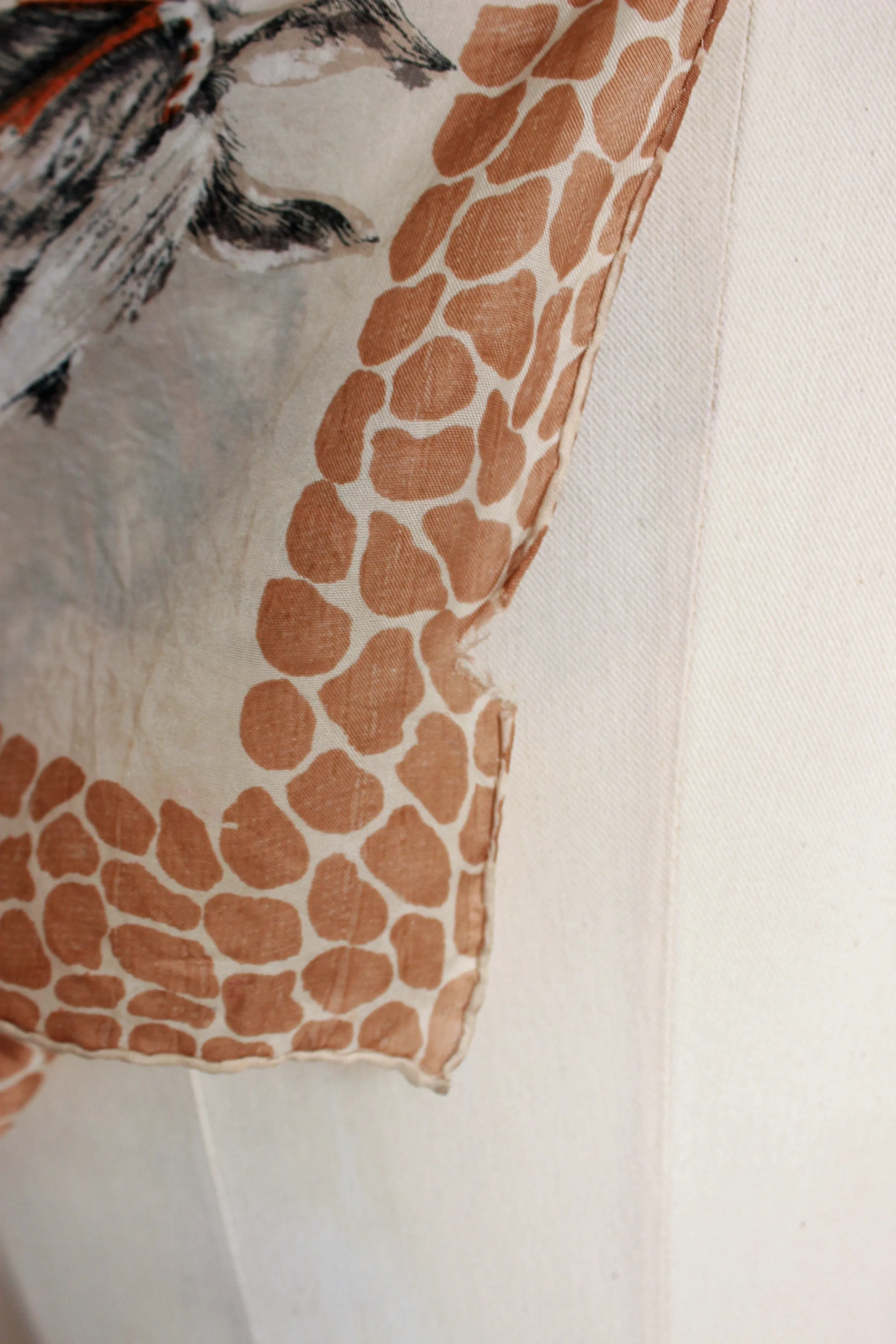 Vintage 1950s Horse Novelty Print Collectible Scarf