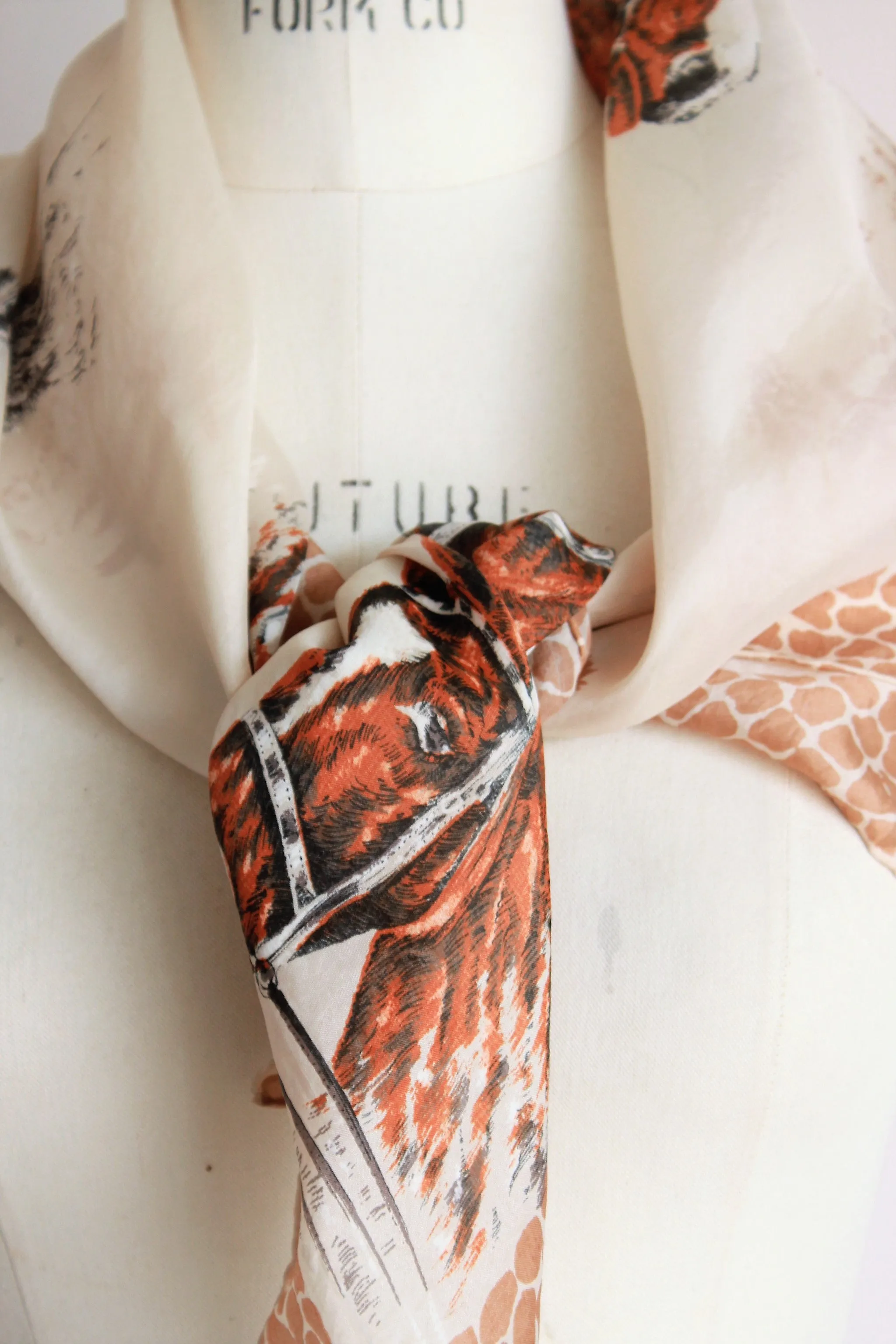 Vintage 1950s Horse Novelty Print Collectible Scarf