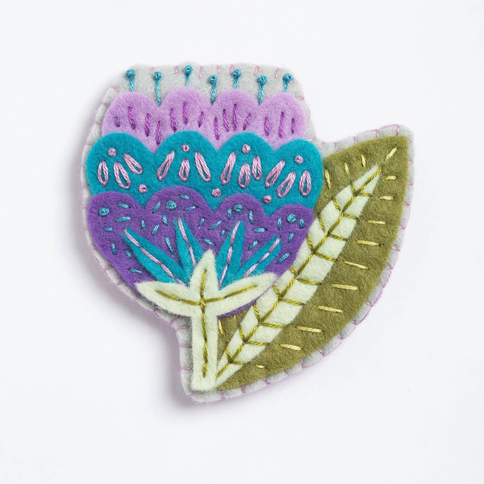 Vita Flower Felt Craft Brooch Kit