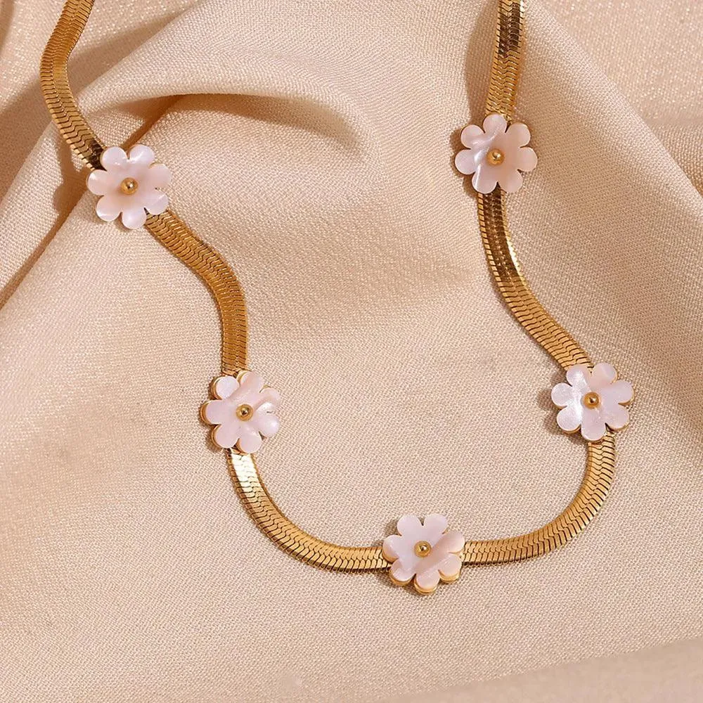 White Flower Gold Choker Necklace